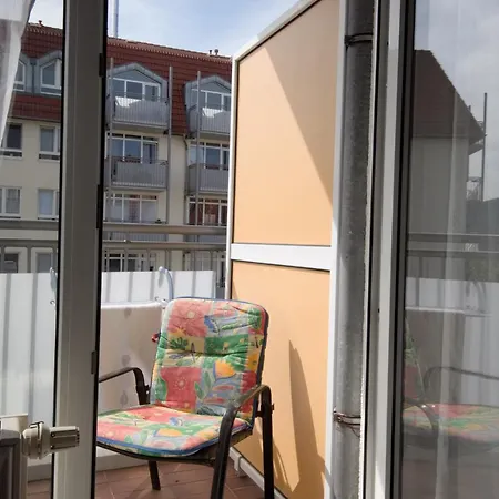 Apartment Charming With Full Kitchen And Balcony
